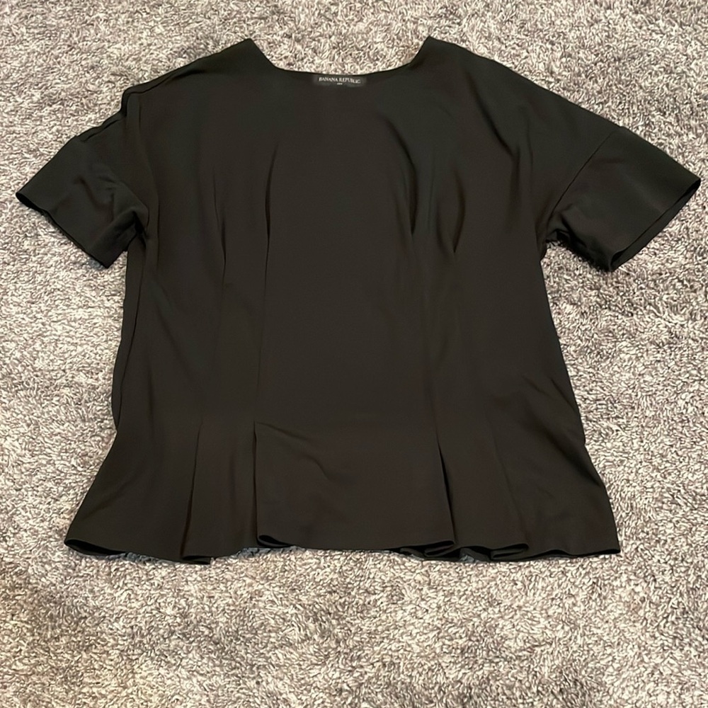 Banana republic size small Elegant Black Women's Top